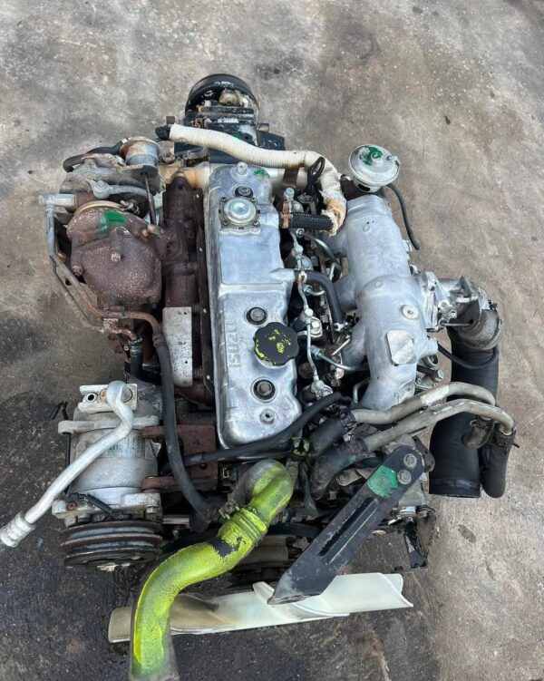 Isuzu 4HK1 Turbo Complete with gear