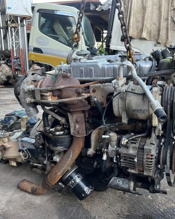 Isuzu 4HK1 Turbo Complete with gear - Image 3
