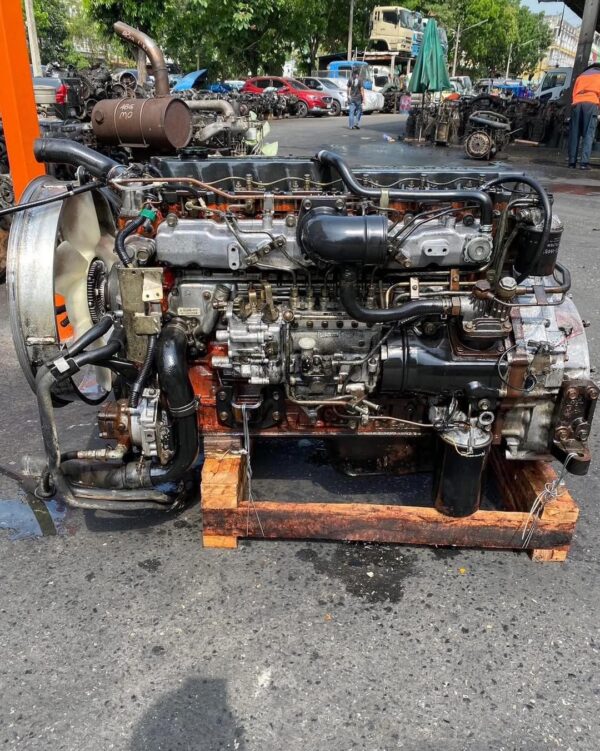 Isuzu 6HE1, 195HP Excellent condition
