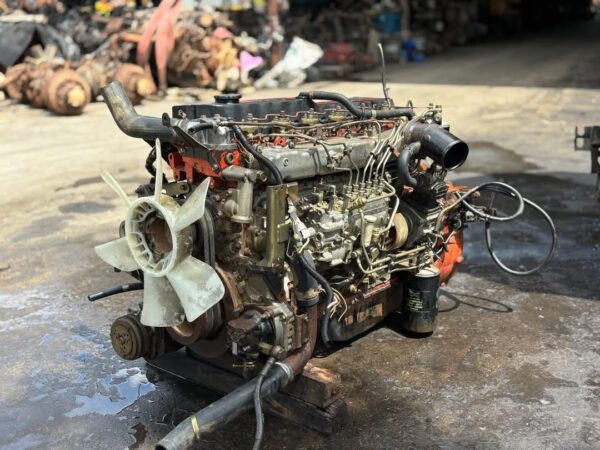 Isuzu 6HE1 Engine