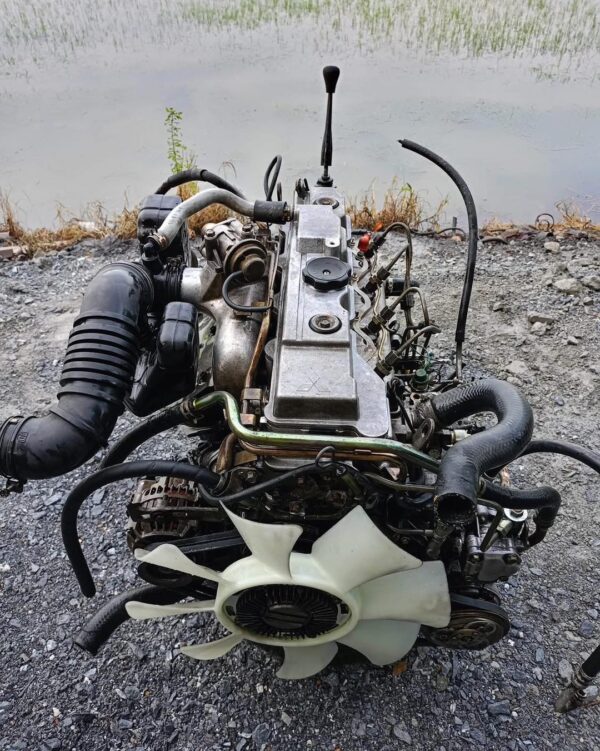 Mitsubishi 4m40 engine Best condition - Image 5