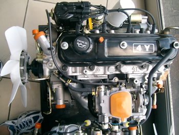 Toyota 4Y 2.2L Complete Engine