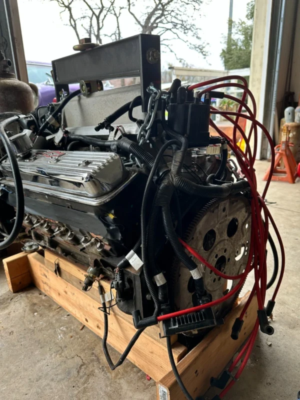 CHEVROLET RAM-JET 350 CRATE ENGINE WITH ACCESSORIES – USED 7,000 MILES - Image 3