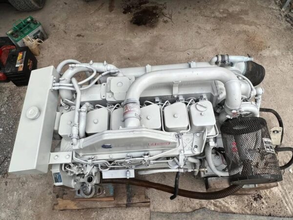 Cummins 6 BTA 5.9 Marine diesel ZF italia Gear