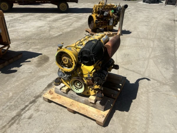 DEUTZ F4L 912 Diesel Engine; RUNNING TAKEOUT; 66 HP; Runs PERFECT - Image 4