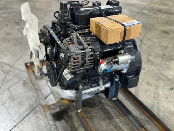 DOOSAN SL10 3 Cylinder Diesel ENGINE NO CORE 3C100-LEG01 - Image 2