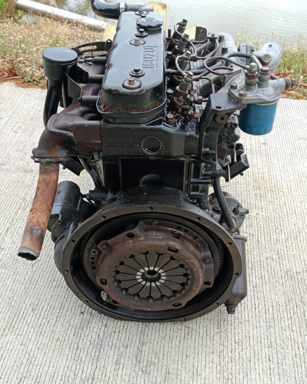 Isuzu 4BC2 engine