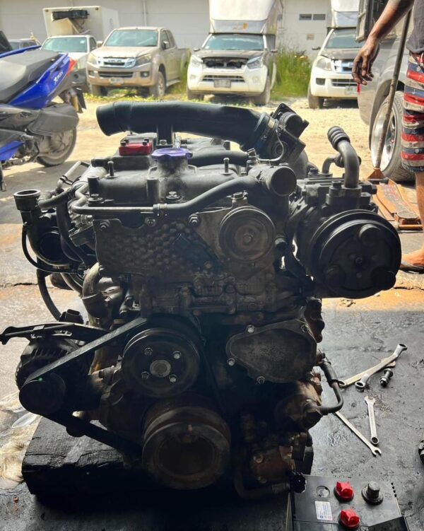 Isuzu 4Jk1 common rail 2 engine - Image 5