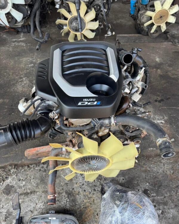 Isuzu RZ4E 1,9L diesel engine - Image 3