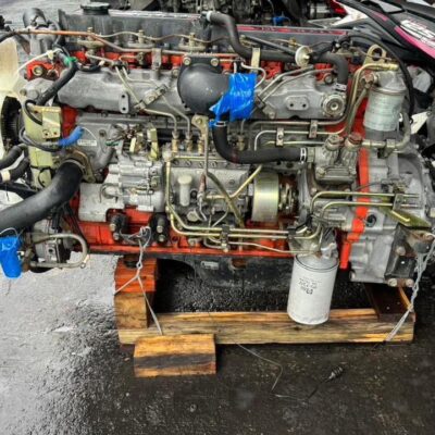 Isuzus 6HE1 engine