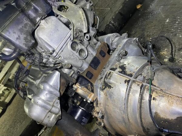 Mazda WL 2.5L engine - Image 5