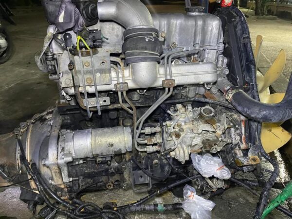 Mazda WL 2.5L engine - Image 3