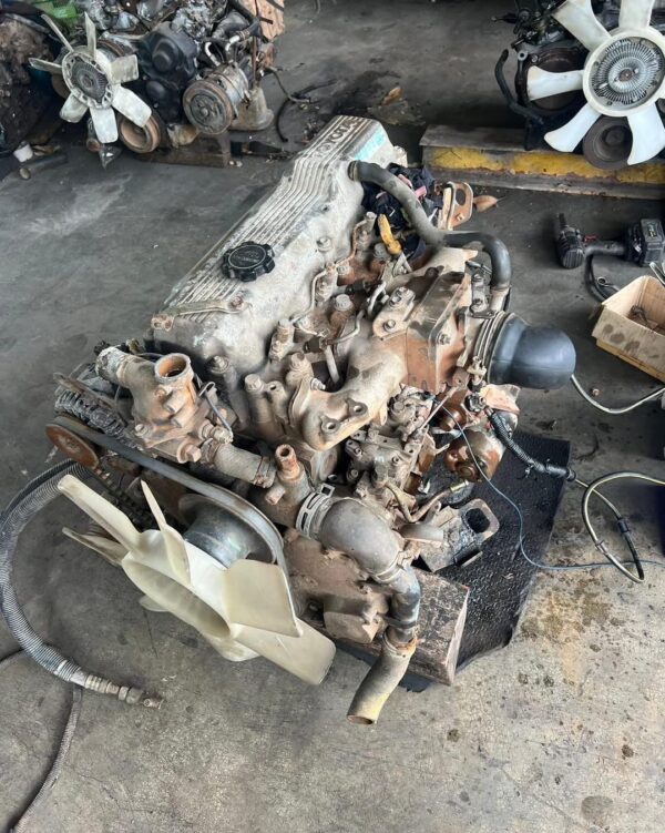 Toyota 14b diesel engine - Image 2