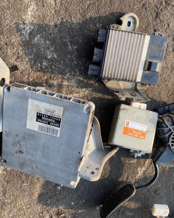 Toyota Hilux 2013. 2KD FTV engine - Image 5