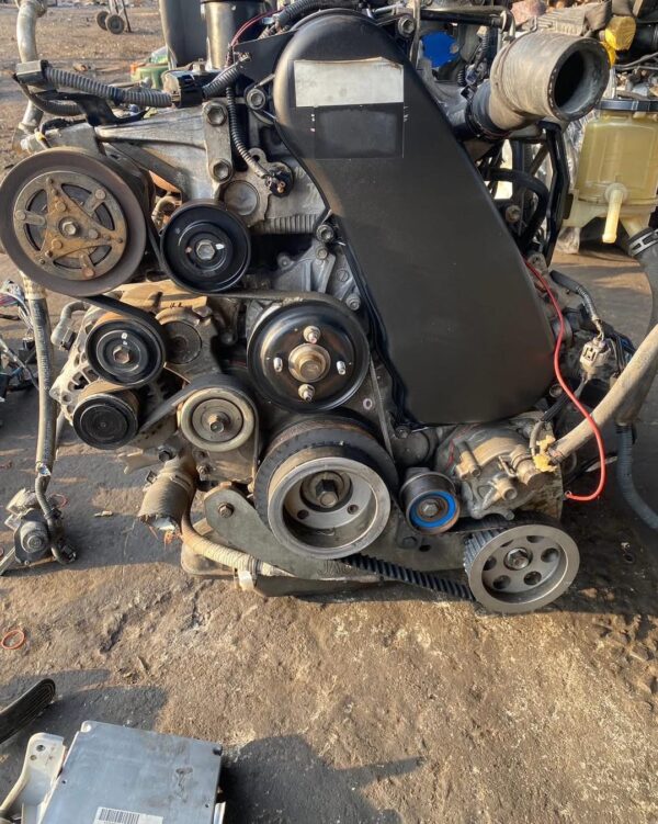 Toyota Hilux 2013. 2KD FTV engine - Image 9