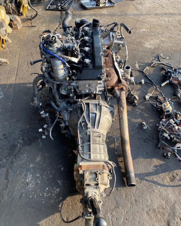 Toyota Hilux 2013. 2KD FTV engine - Image 3