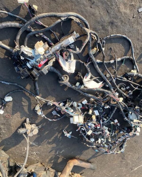Toyota Hilux 2013. 2KD FTV engine - Image 4