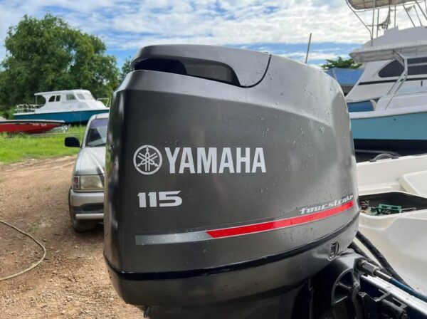 Yamaha outboard 115 HP Used and in excellent condition