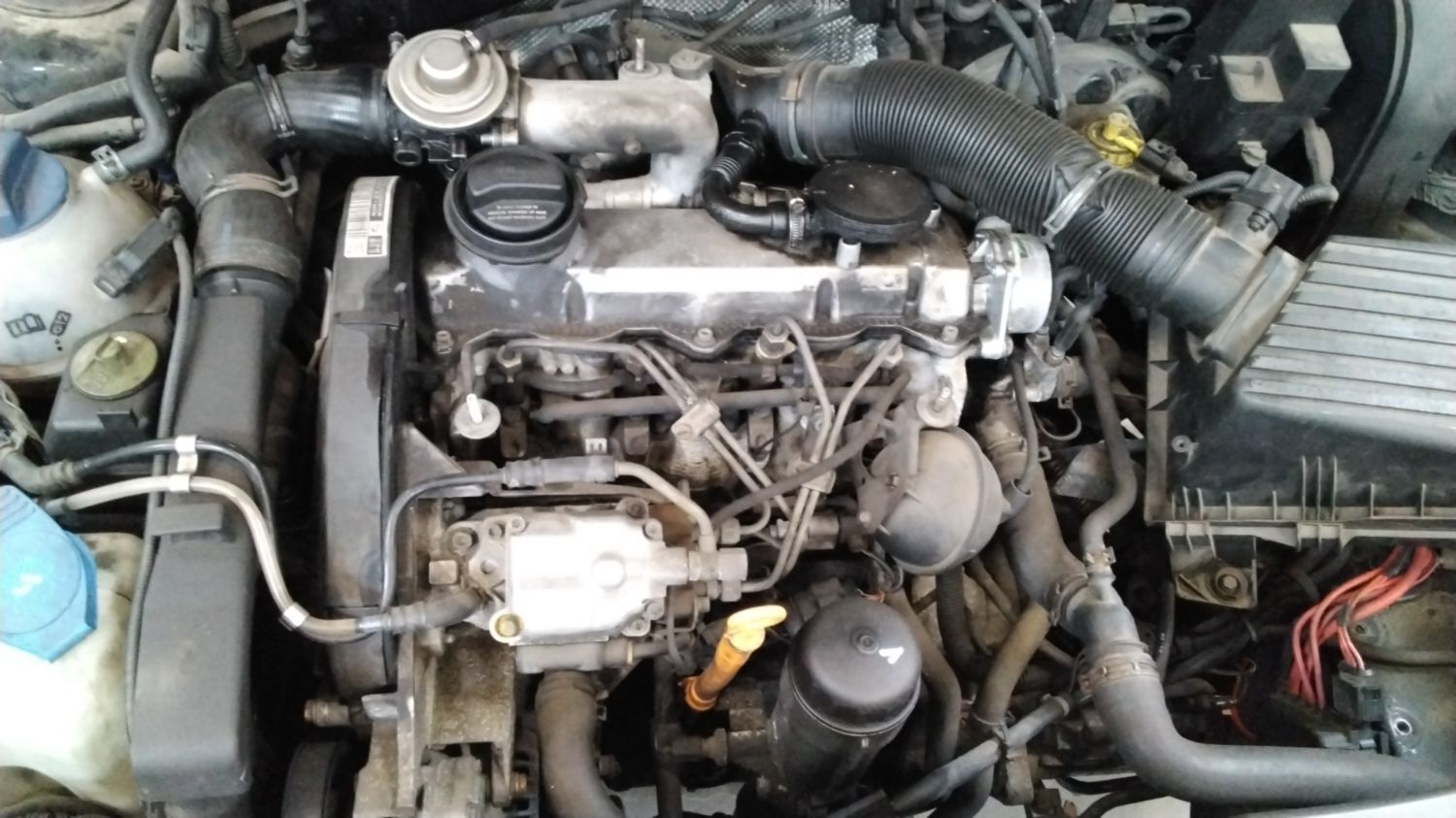 vw bora estate (1j6) engine
