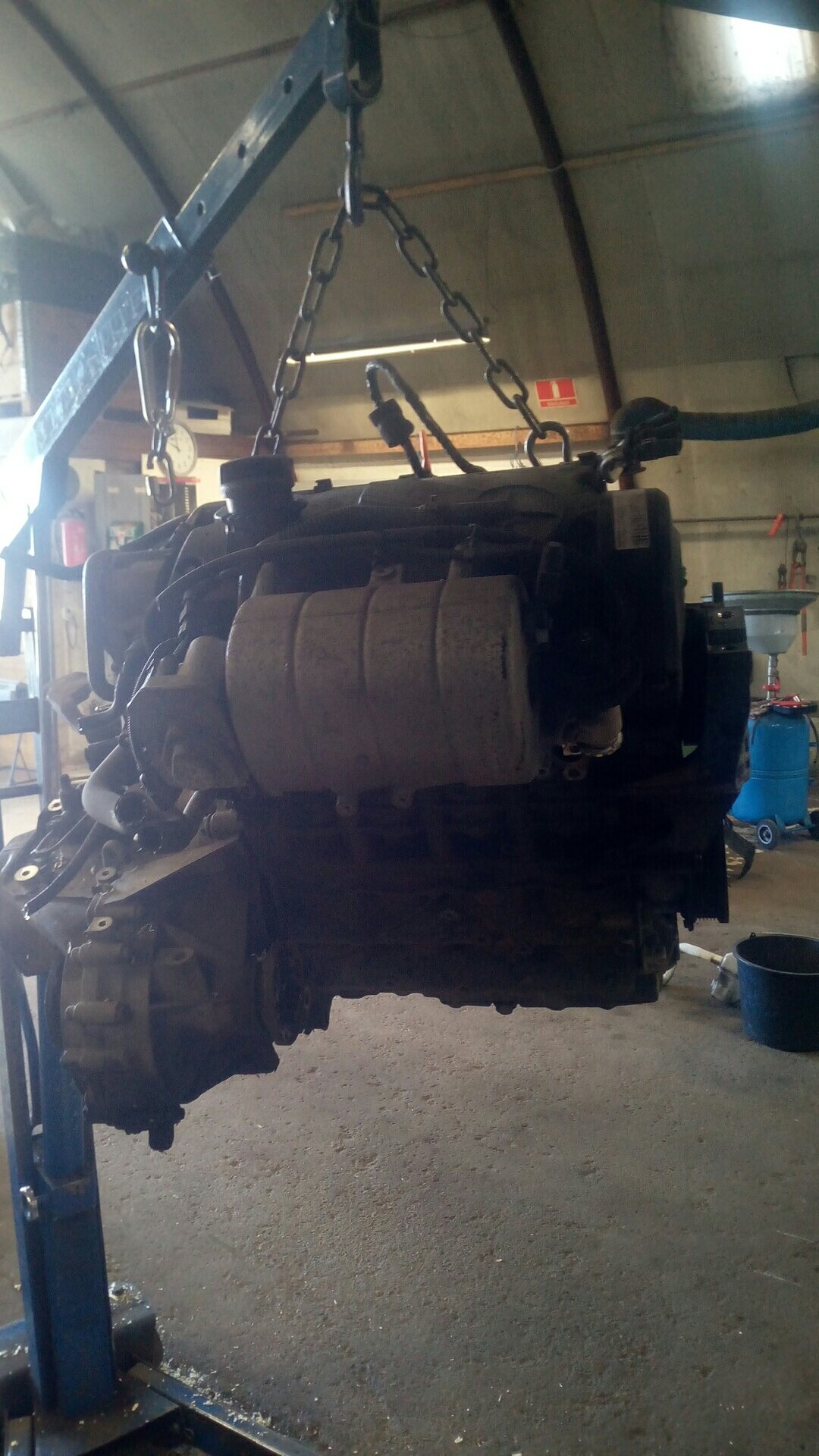 vw caddy iii box (2ka, 2kh, 2ca, 2ch) engine